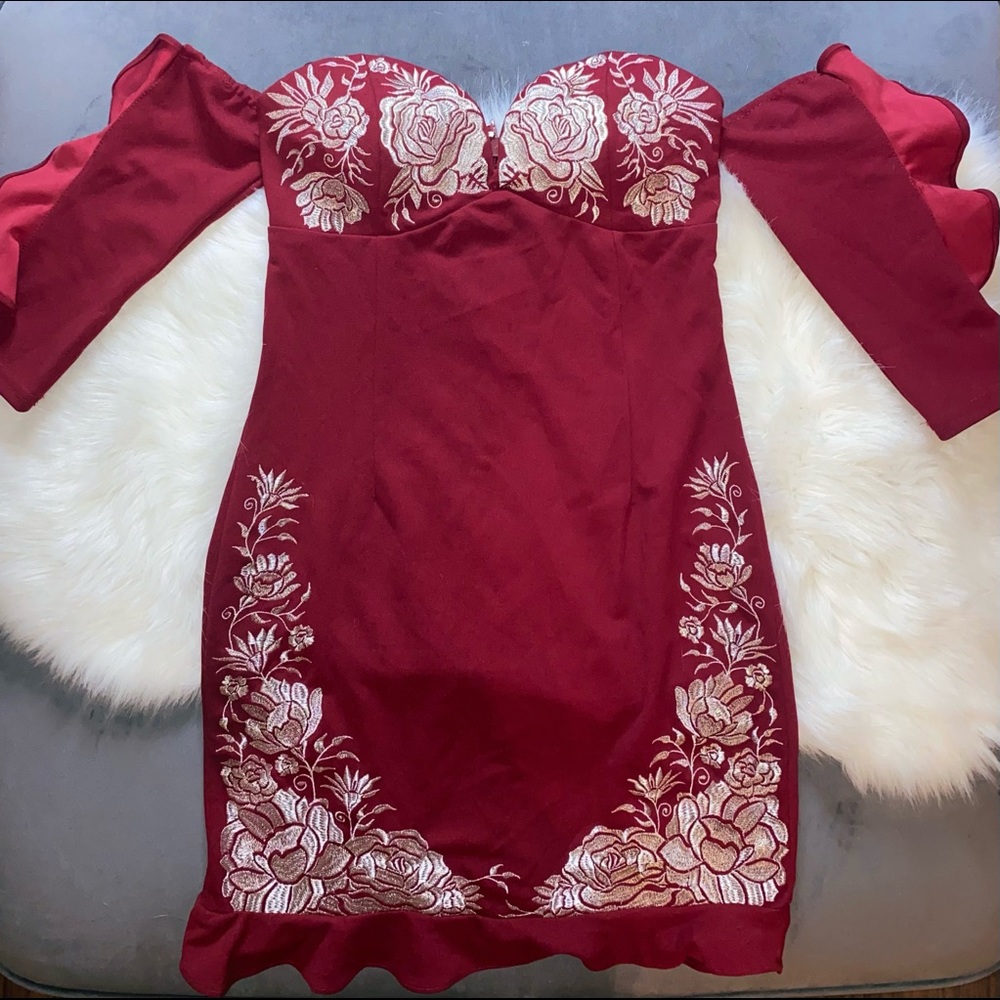 ❌SOLD❌ Fashion Nova Midi Dress